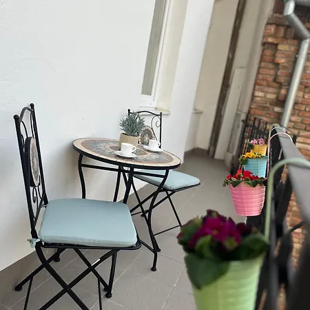 Jokai Apartment